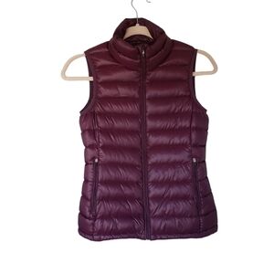 Aritzia Parklife Burgundy Thin Layering Down Puffer Vest Size XXS